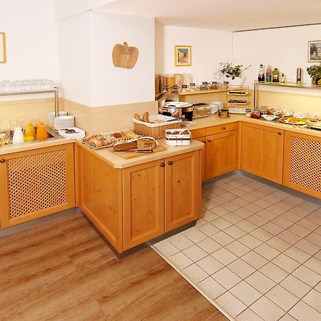 Garni Hotel Leitl Gmbh Эггенфельден Экстерьер фото